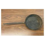 Vtg 8' Rat Tail open fire Skillet