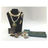 WOMEN'S COSTUME JEWELRY