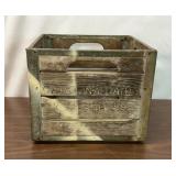 VTG CAROLINA DAIRY SHELBY METAL WOOD MILK CRATE