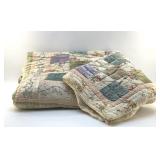 QUEEN QUILT, TWO SHAMS MACHINE STITCHED