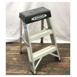 WERNER 2 STEP STOOL