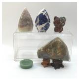 4 QUARTZ CRYSTALS, HELLO KITTY