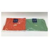 2 GAP TANK TOPS SEALED XS