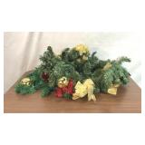 LIGHTED WIRED CHRISTMAS GARLAND