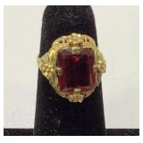 Vintage 10 karat gold ring size 5.5 Vintage 10 karat gold ring size 5.5