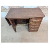ANTIQUE QUARTER SAWN OAK CHILD DESK