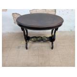 ANTIQUE VICTORIAN WALNUT OVAL LAMP TABLE