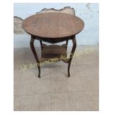 ANTIQUE QUARTER SAWN OAK LAMP TABLE