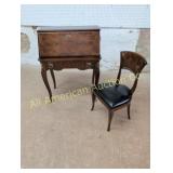 VTG LOUIS XV STYLE MAHOGANY SLANT FRONT DESK