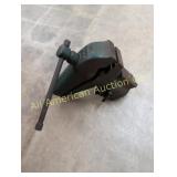VINTAGE COLE TOOL MFG. BLACKSMITH VISE NO. 11