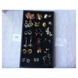 Earrings (pierced)
