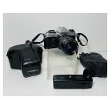 Yashica FX-Dse Quartz Camera, 42-75mm Lens,