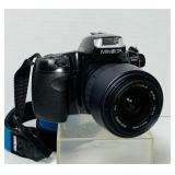 Minolta Maxxum 300si Camera, 28-90mm Lens Minolta Maxxum 300si Camera, 28-90mm Lens