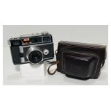 Kodak Signet 80. 30mm lens. Black and chrome. Kodak Signet 80. 30mm lens. Black and chrome.