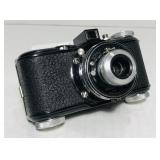 Spartus 35F model 400. Black and chrome. No case. Spartus 35F model 400. Black and chrome. No case.