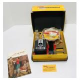 Brownie Hawkeye Flash Outfit. Original box, flash Brownie Hawkeye Flash Outfit. Original box, flash