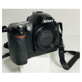 Nikon D70 6.1 megapixel digital SLR. Strap,