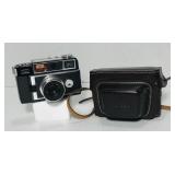 Kodak Signet 80. 50mm lens. Black and chrome. Kodak Signet 80. 50mm lens. Black and chrome.