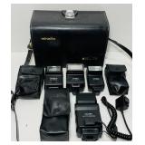 4 Minolta Flashes with Minolta Carry Bag 4 Minolta Flashes with Minolta Carry Bag