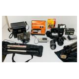 Camera Lot, Minolta Maxxum 7000i w/2 lenses, Camera Lot, Minolta Maxxum 7000i w/2 lenses,