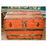 Antique Trunk, Was well kept, Still in good Cond. Antique Trunk, Was well kept, Still in good Cond.