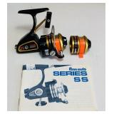 Penn 420 SS Fishing Reel w/ 2 Spools, Looks like Penn 420 SS Fishing Reel w/ 2 Spools, Looks like
