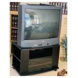 Toshiba 36"  TV on Stand w/Remote, Works,