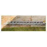 Louisville USA Made 24 ft Extension Ladder, 300lb Louisville USA Made 24 ft Extension Ladder, 300lb