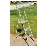 Painters Heavy Duty Step Ladder Painters Heavy Duty Step Ladder