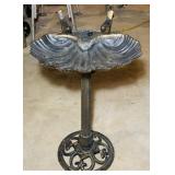 Bird Bath, Bottom is Metal, top is plastic Bird Bath, Bottom is Metal, top is plastic