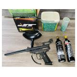 Black Max Paint Ball Gun and Paint Balls