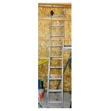 Werner 16ft Extension Ladder, 200 lb max, looks a Werner 16ft Extension Ladder, 200 lb max, looks a