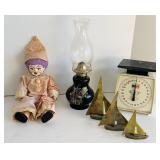 Vintage Clown, Oil Lamp, 3 Brass Boats, Hanson Vintage Clown, Oil Lamp, 3 Brass Boats, Hanson