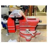 Columbian 1045 Vise, Swivels, 4.5' Jaw