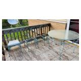 4 Metal Patio Chairs and Table