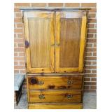 6 Drawer Pine Cabinet, 29' x 16' d x 49' h, 1