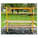 Nice Scaffolding on Wheels, Platform Adjusts up