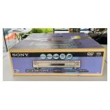 NEW Sony SA-CD/DVD Player, DVP-NC875V