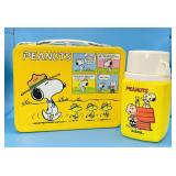 Peanuts by Schulz 1965 Snoopy and Friends tin