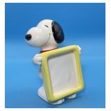 SAMPLE Snoopy Holding a Picture Frame, Japan