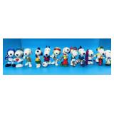 Peanuts Snoopy 12 pc PVC Sports figures