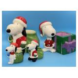 4 Snoopy Christmas Figures, 2 Planters, 2