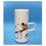 Schulz, Snoopy and Woodstock Skiing Vase/ Mug,