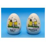 Snoopy S&P Shakers, Ceramic Egg Shaped