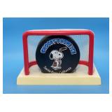 Snoopys Home Ice, Hockey Puck and Net