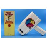 Vtg Fisher Price Movie Viewer with Snoopy Meets