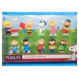 Peanuts Collectorï¿½s 10 pcs vinyl figure set,
