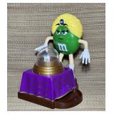 M&Mï¿½s Fortune Teller Dispenser