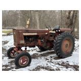IH 656 Tractor,  Runs, Drives, PTO Works