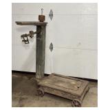 Antique Scale, all parts are here, only missing 2